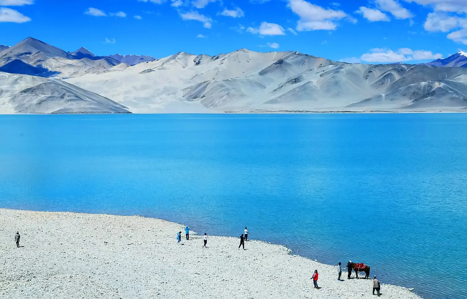 Heavenly Lake at Tianshan
